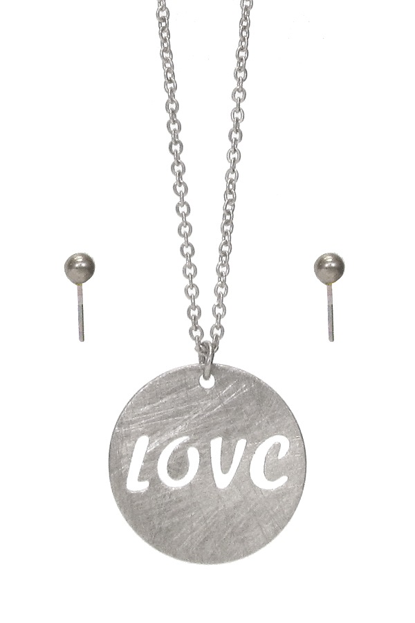 SCRATCH METAL PENDANT NECKLACE SET - LOVE