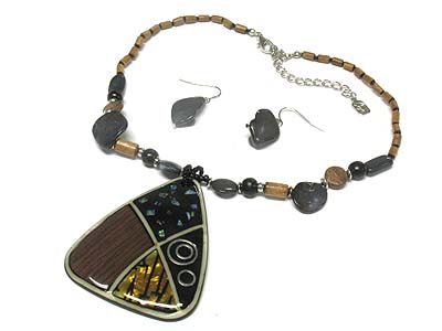 Shell and wood deco metal large pendant necklace and earring set 