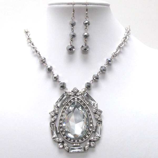 Tear drop large facet glass and crystal deco necklace earring set