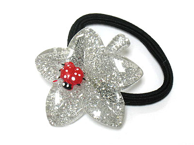 Bug on leaf glittering kids pony tail holder