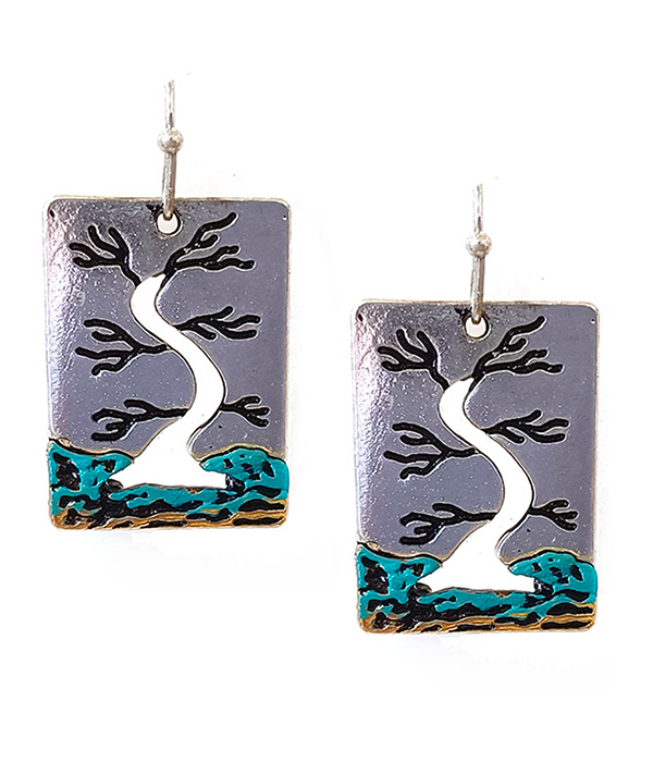 TWIST TREE RECTANGLE EARRING