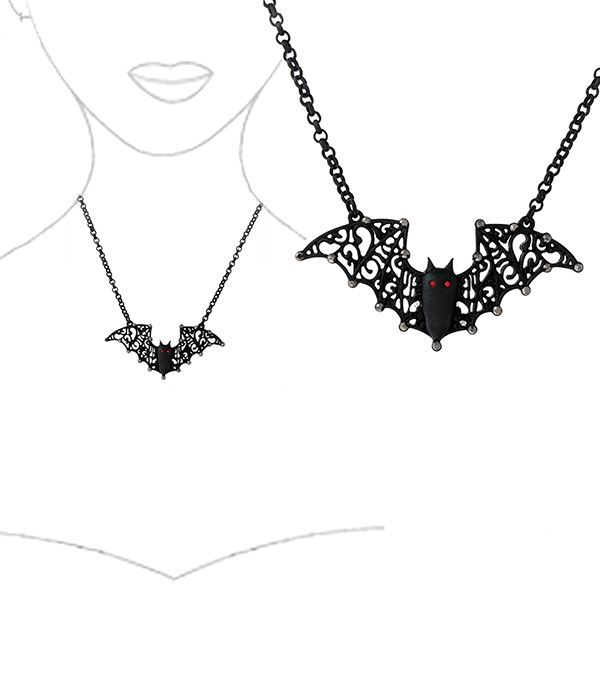 HALLOWEEN THEME PENDANT NECKLACE - BAT