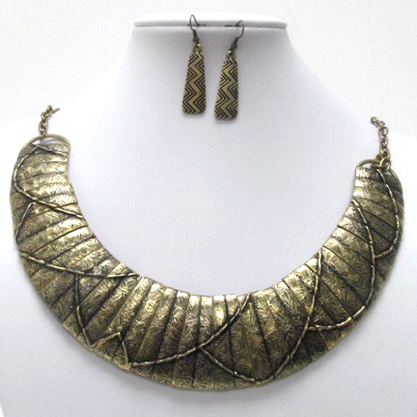 MULTI TEXTURED METAL BAR LINK BIB STYLE NECKLACE EARRING SET