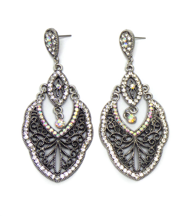 Open leaf dangle crystal earrings 