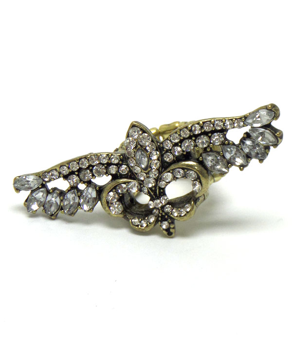 Fleur de lis wing crystal  ring 