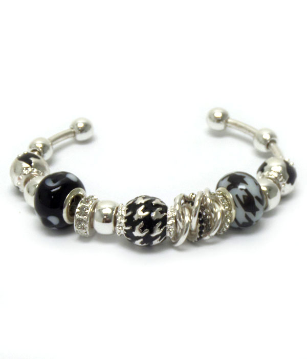 Multi beads cuff bracelet