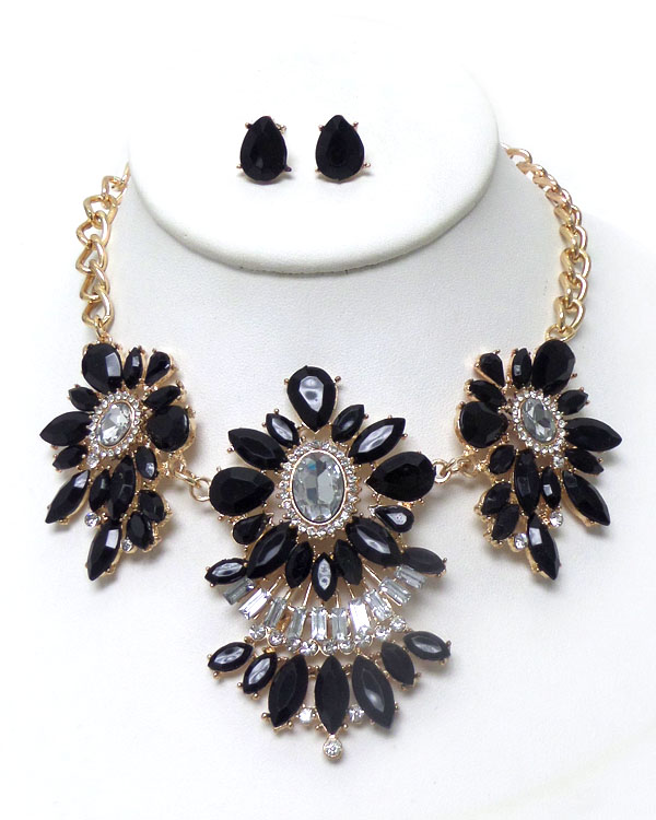 Three flowers with multi crystals necklace set