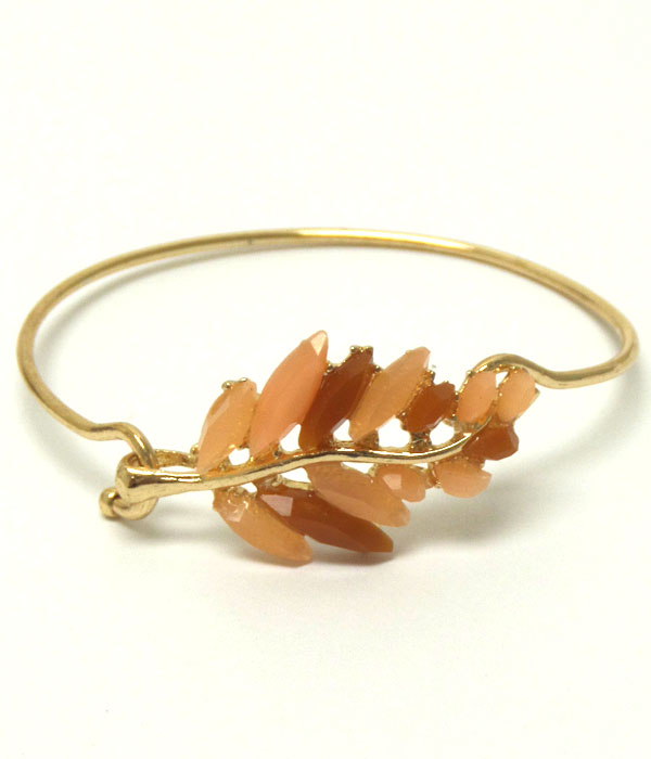 Leaf charm hook bangle bracelet