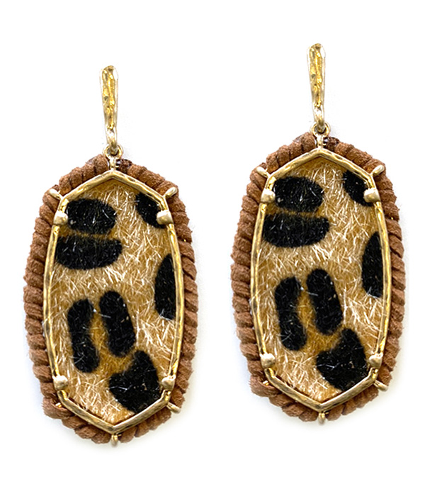 ANIMAL PRINT EARRING