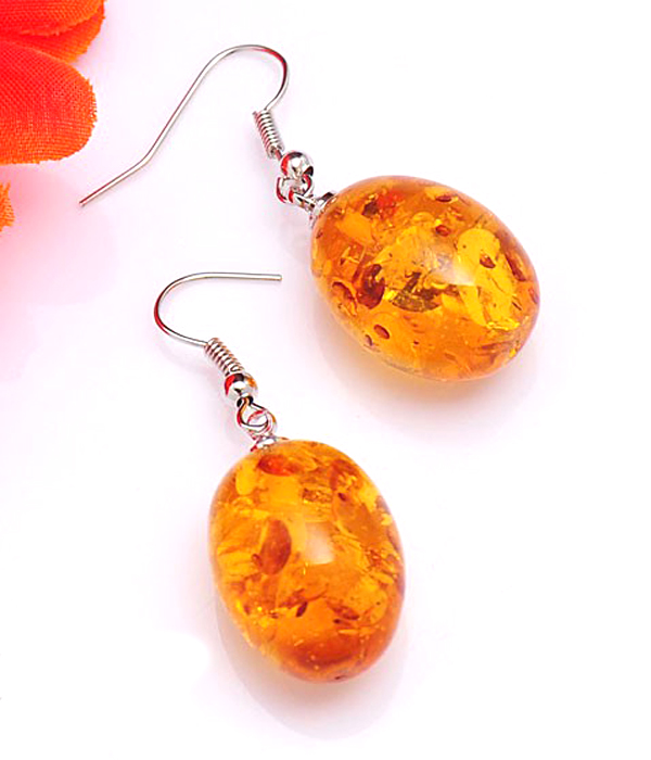Oval synthetic amber earring
