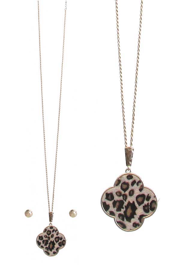 ANIMAL PRINT QUATREFOIL PENDANT LONG NECKLACE SET