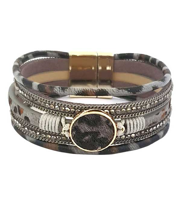 ANIMAL PRINT MULTI LAYER MAGNETIC BRACELET