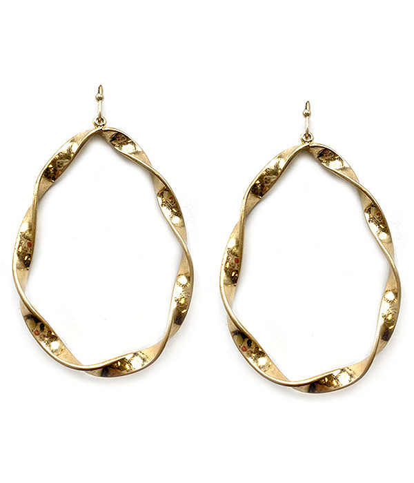 TWIST METAL TEARDROP EARRING