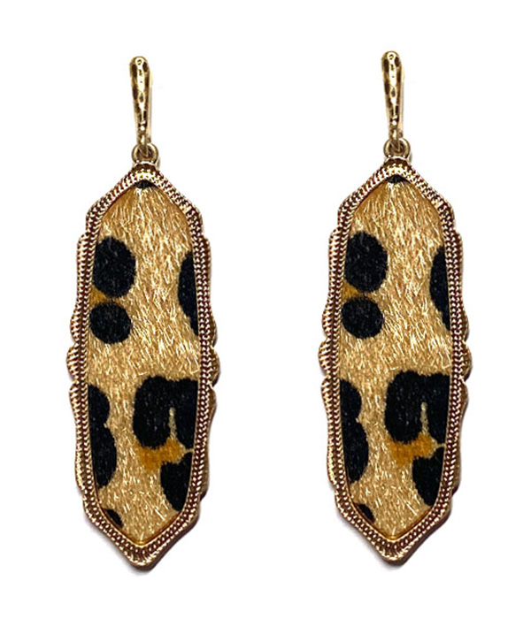 ANIMAL PRINT EARRING