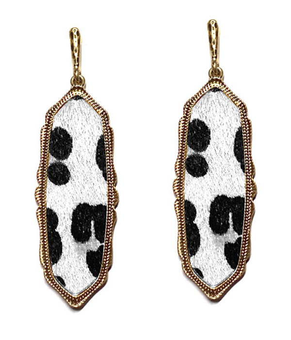 ANIMAL PRINT EARRING