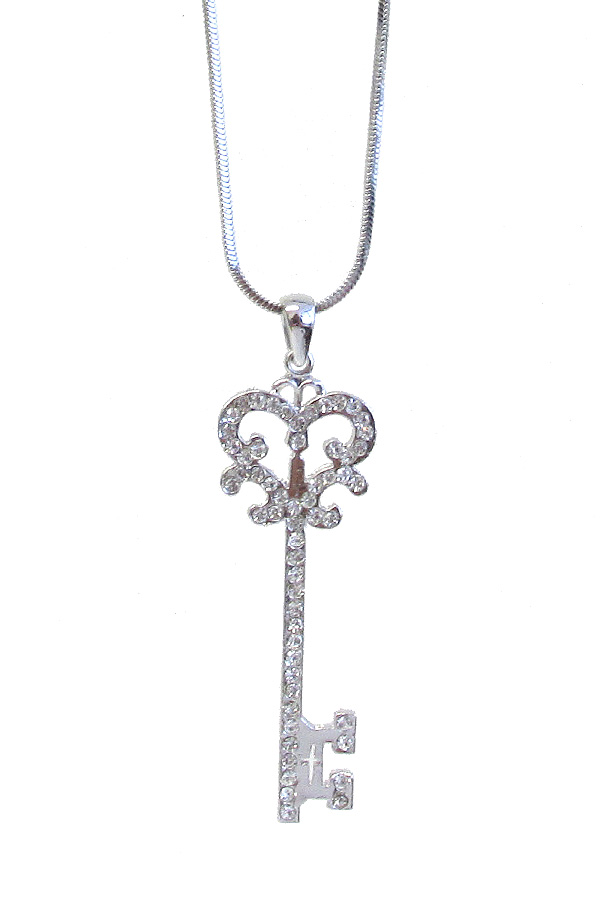 WHITEGOLD PLATING CRYSTAL KEY PENDANT NECKLACE