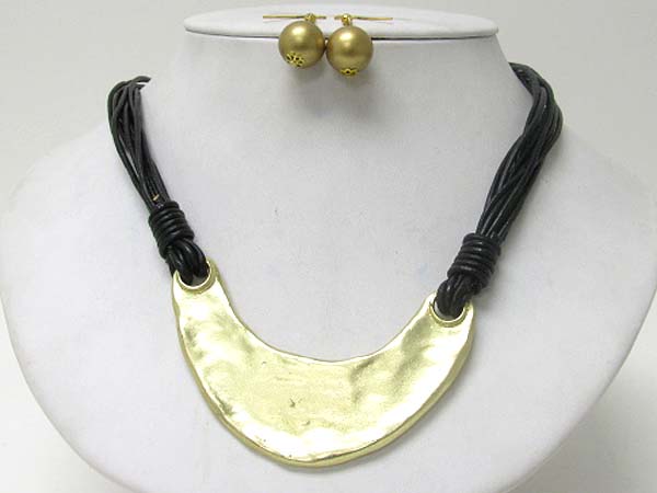 Hammered metal multi cord backing necklace earring set