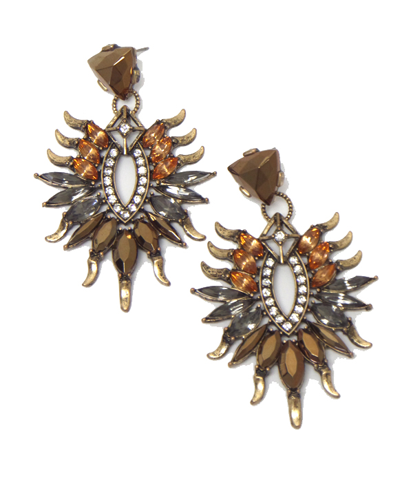 GLAMOUR LOOK CRYSTAL EARRING