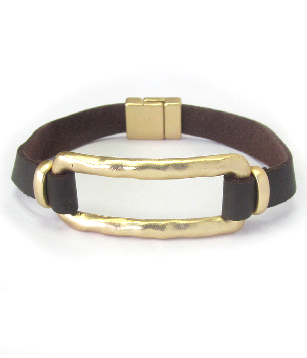 Hammered metal squre ring and leather band magnetic bracelet