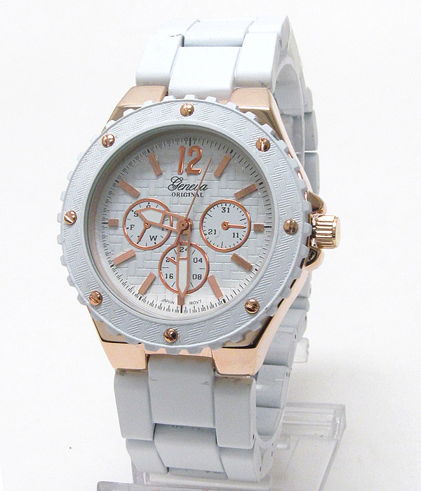 Cartier style metal band watch