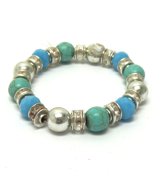 Turquoise stone and glass bracelet 