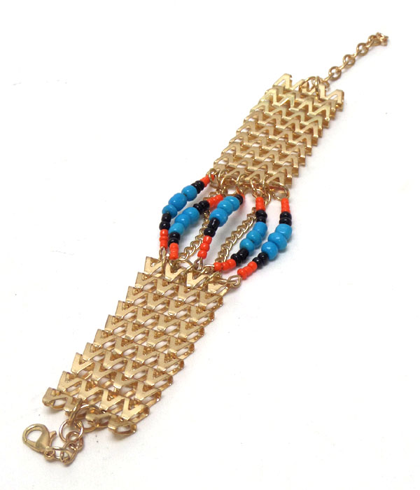 Seed bead chevron bracelet