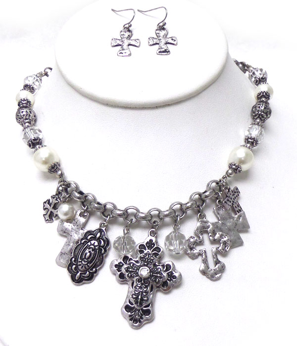 Vinatage look multi textured cross charm and pearl chain necklace set
