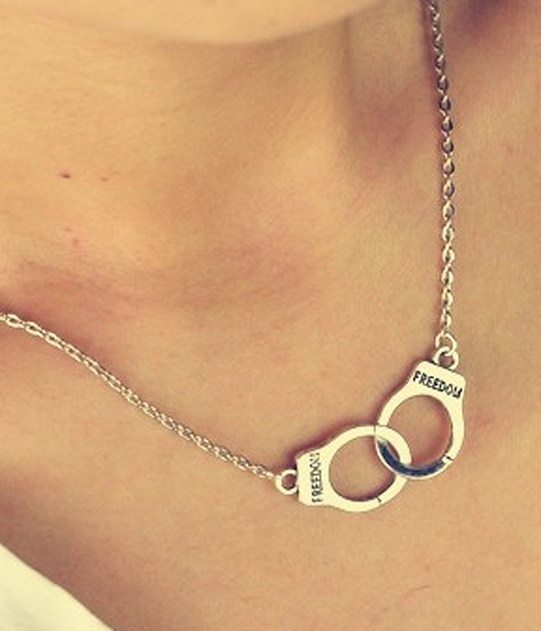 Handcuff necklace - etsy style