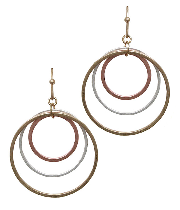 TRIPLE METAL HOOP EARRING