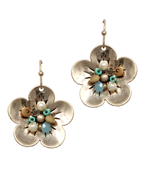 METAL FLOWER EARRING