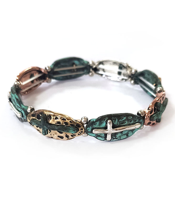 TEXTURED VINTAGE METAL STRETCH BRACELET - PATINA CROSS