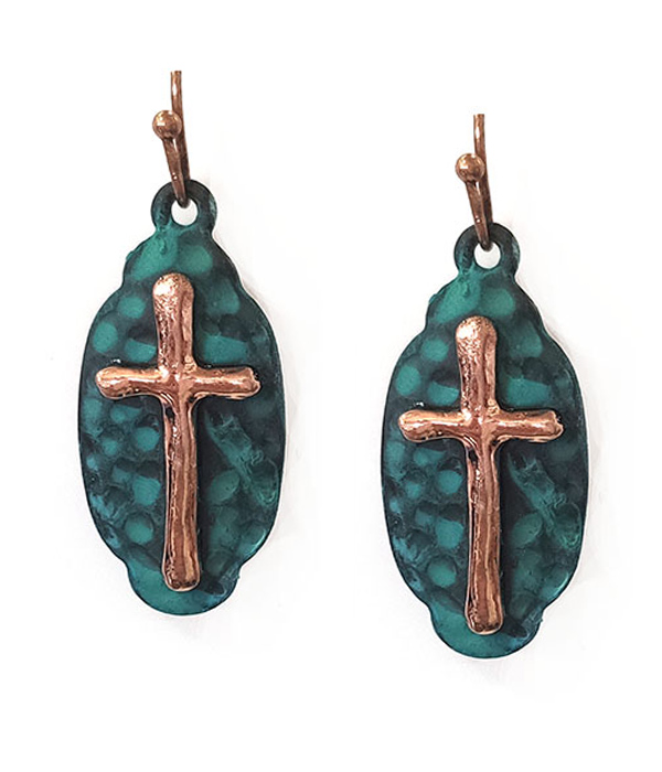 Patina texture cross earring