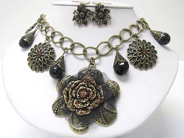 CRYSTAL AND CHIFFON MESH DECO METAL FLOWER PENDANT AND DANGLES NECKLACE EARRING SET