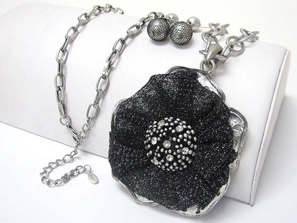 CRYSTAL AND CHIFFON MESH DECO METAL FLOWER PENDANT LONG NECKLACE EARRING SET