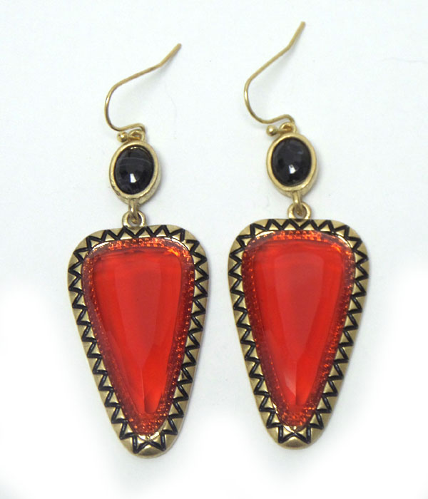 Zig zag borders with stone hook earrings 