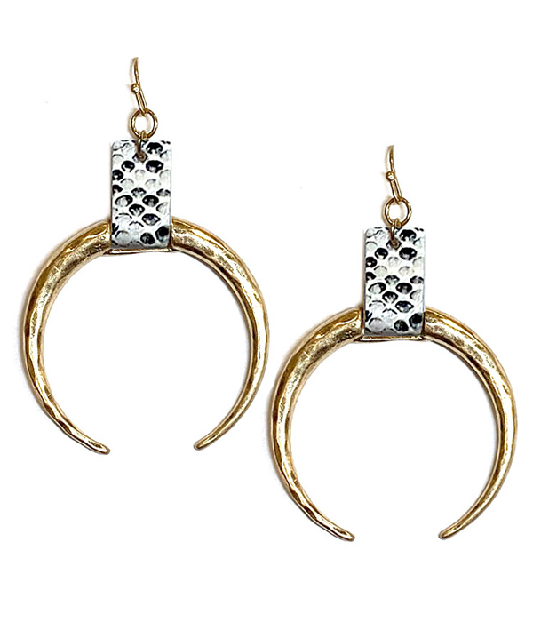 ANIMAL PRINT LEATHERETTE AND METAL HORN EARRING