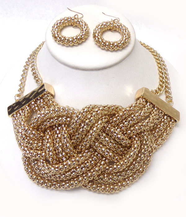 Chunky braided metal necklace set