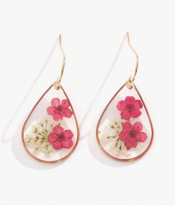 Dried flower teardrop earring