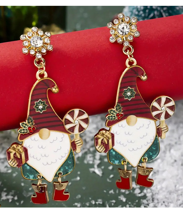 Christmas theme gnome earring