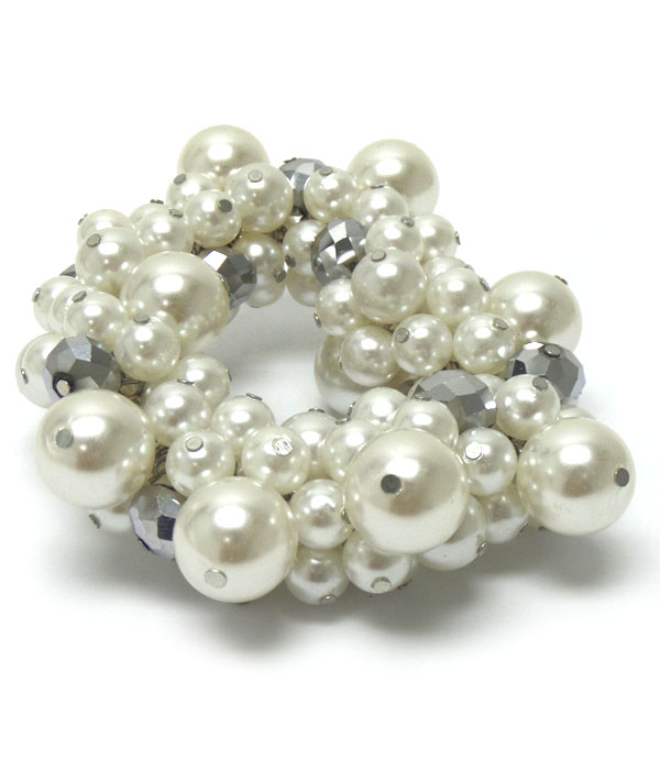 Chunky pearl and crystal bracelet 