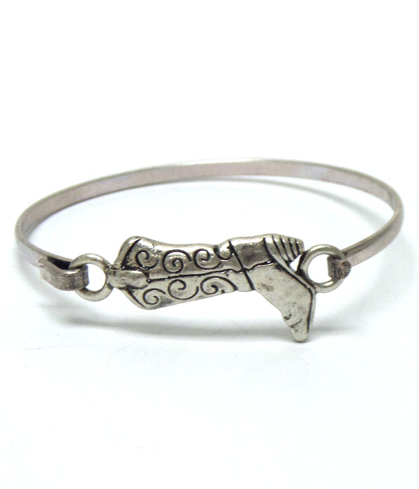 Metal cowboy boot thin bangle bracelet