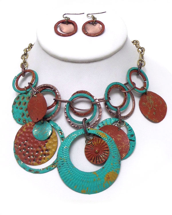 Multi metal patina necklace set