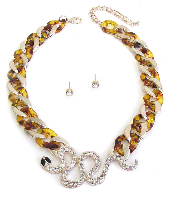 SNAKE PENDANT AND TORTOISE CHAIN NECKLACE SET