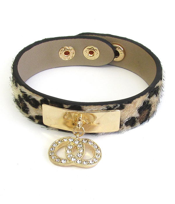 DOUBLE HOOP DANGLE ANIMAL PRINT BUTTON BRACELET