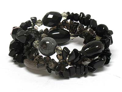 Multi strand natural chip stone stretch bracelet