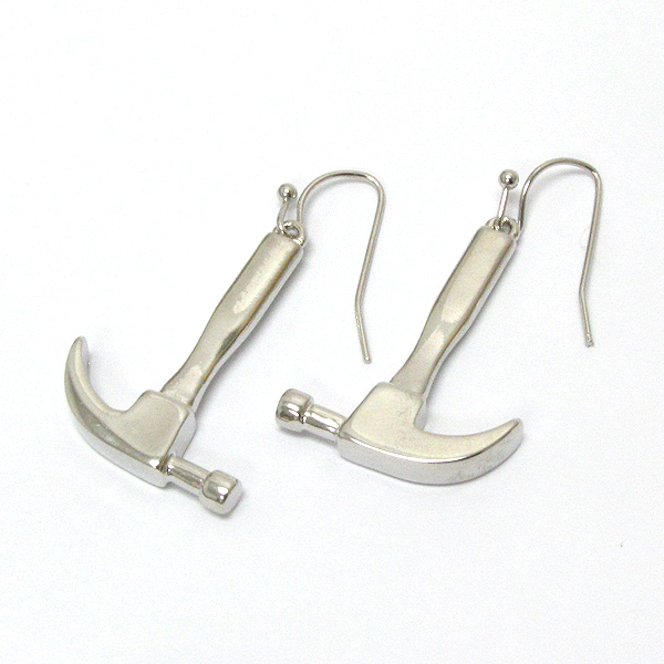 Hammer drop earring