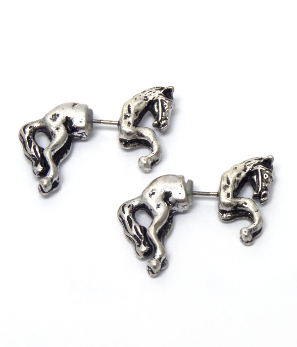 Horse link metal earrings