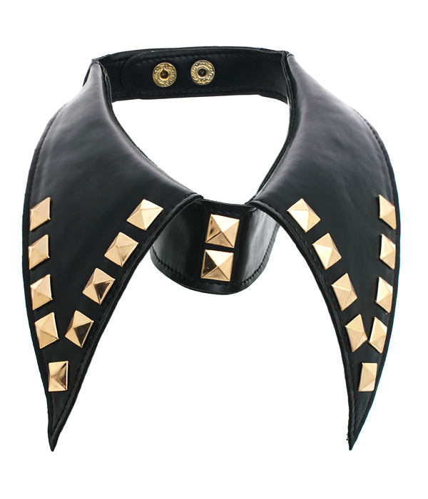 Metal stud leather collar necklace