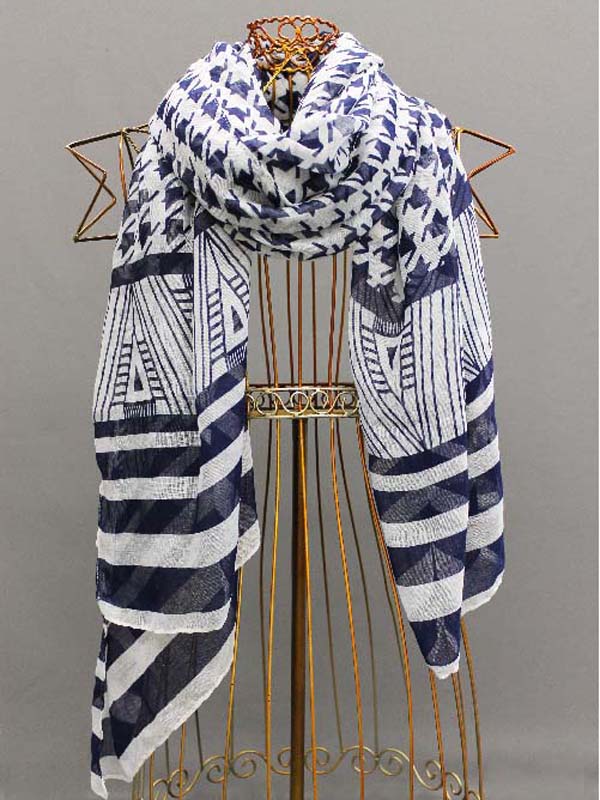 Houndstooth extra large scarf