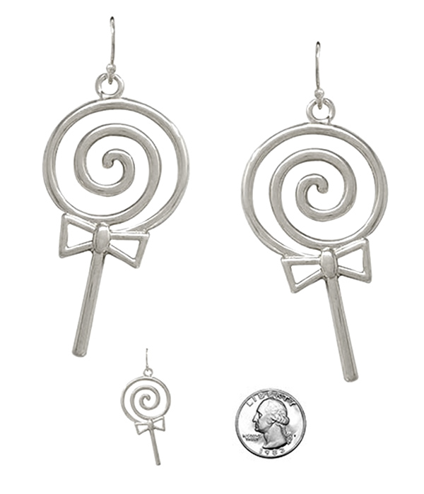 METAL WIRE ART ICE ROLLY POP EARRING